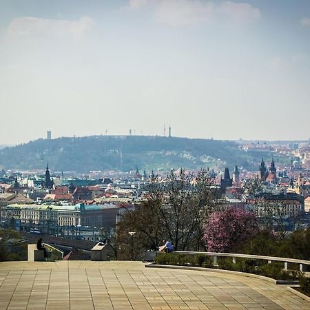 Onsite Free Garage Parking, 10Min Centre By Bus Praga Exterior foto